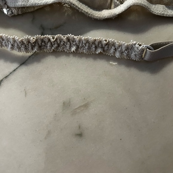 Pink Victoria’s Secret Rhinestone Lace Bralette sz Med color Lt  gray - Picture 5 of 6